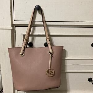 MICHAEL KORS JET SET FAWN TAN SHOULDER BAG NWT / ASIS